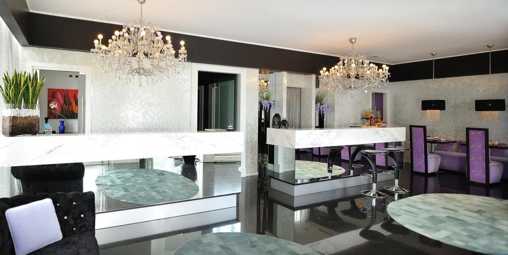 Hotel In - Lounge Room Cazzago  Exteriér fotografie